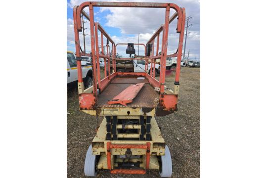 JLG 2646E 750lbs SCISSOR LIFT EXTENDABLE DECK  S/N-02000048512 (KUCML023) (PLEASE NOTE: Lot located - Image 4 of 7