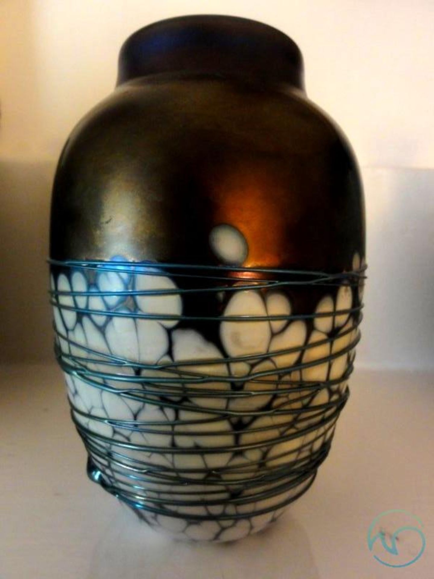Handblown glass bowl - Image 2 of 5