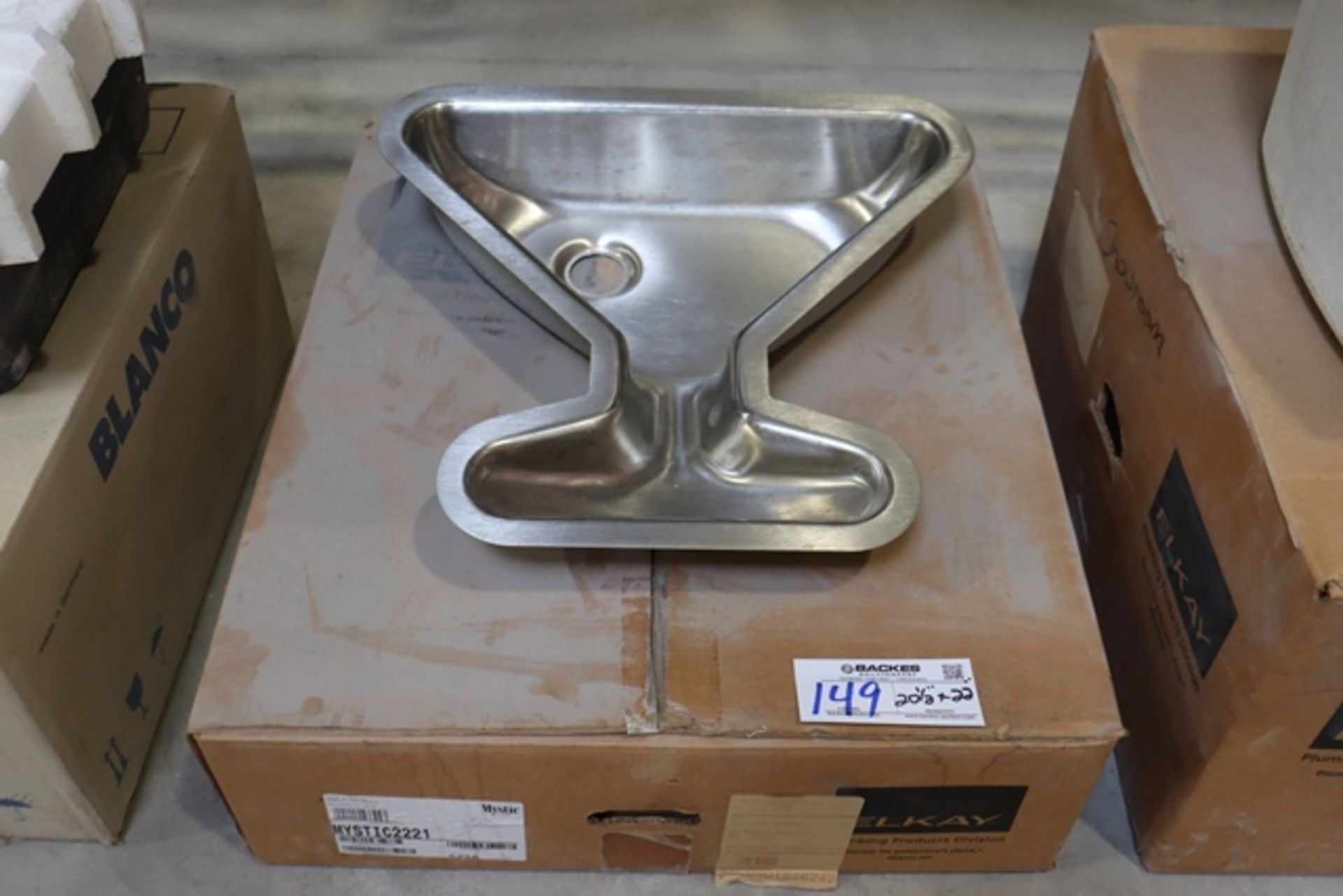 New Elkay Mystic2221 stainless sink