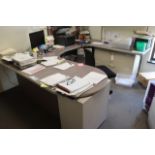 84" x 106" x 84" wood laminate U shaped office desk