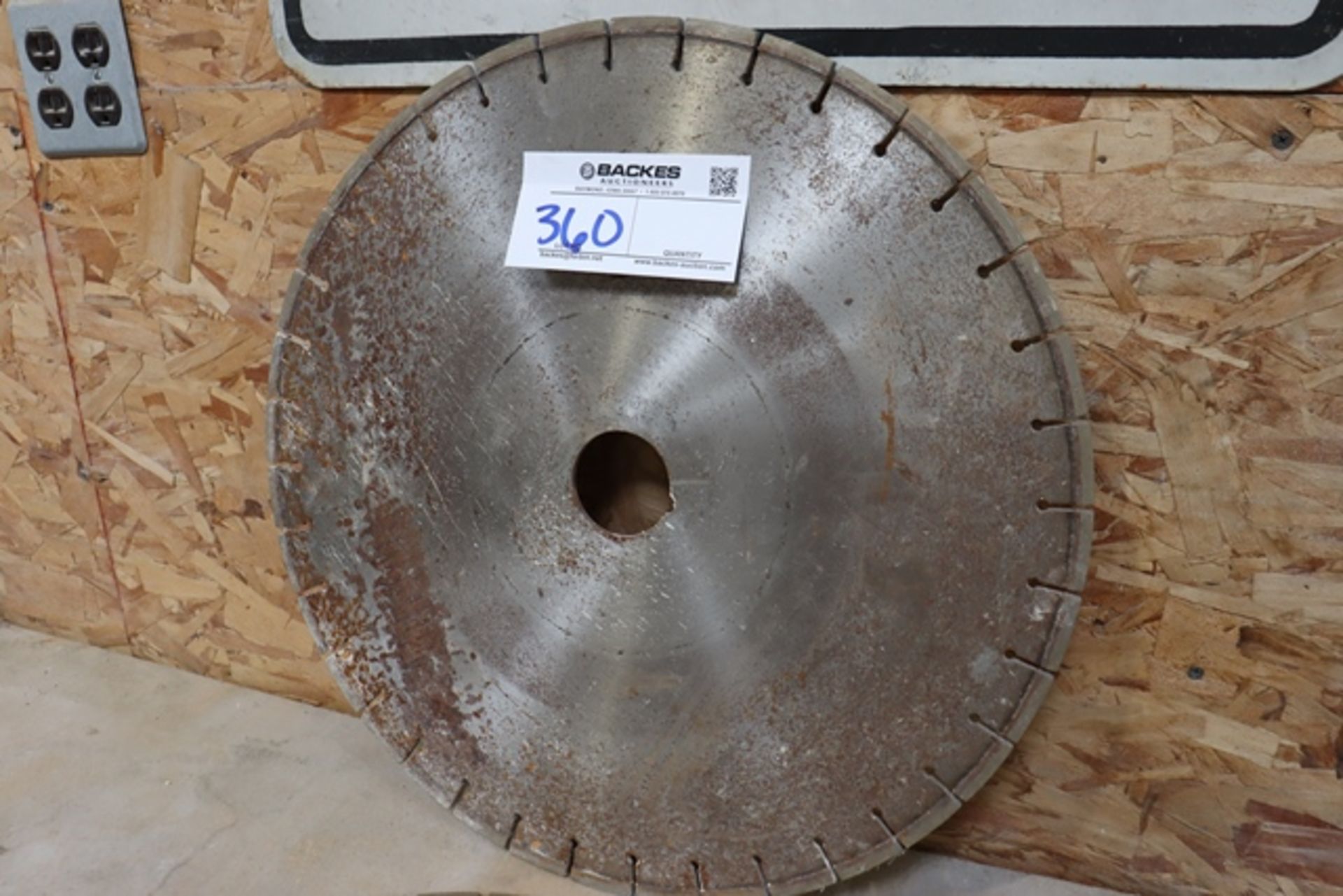 All to go - 5 assorted saw blades - Image 2 of 7