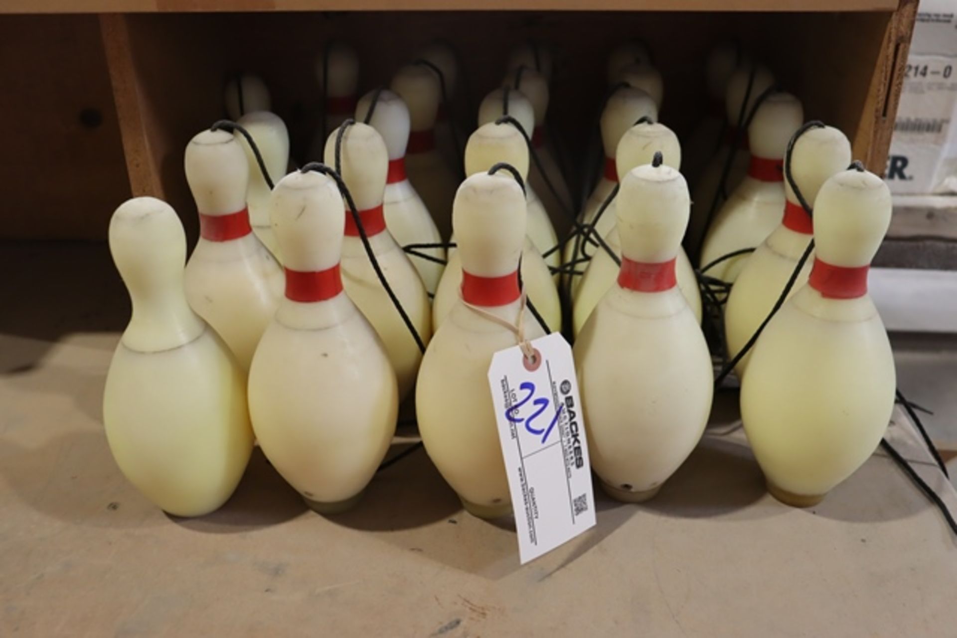 All to go - 9" bowling pins