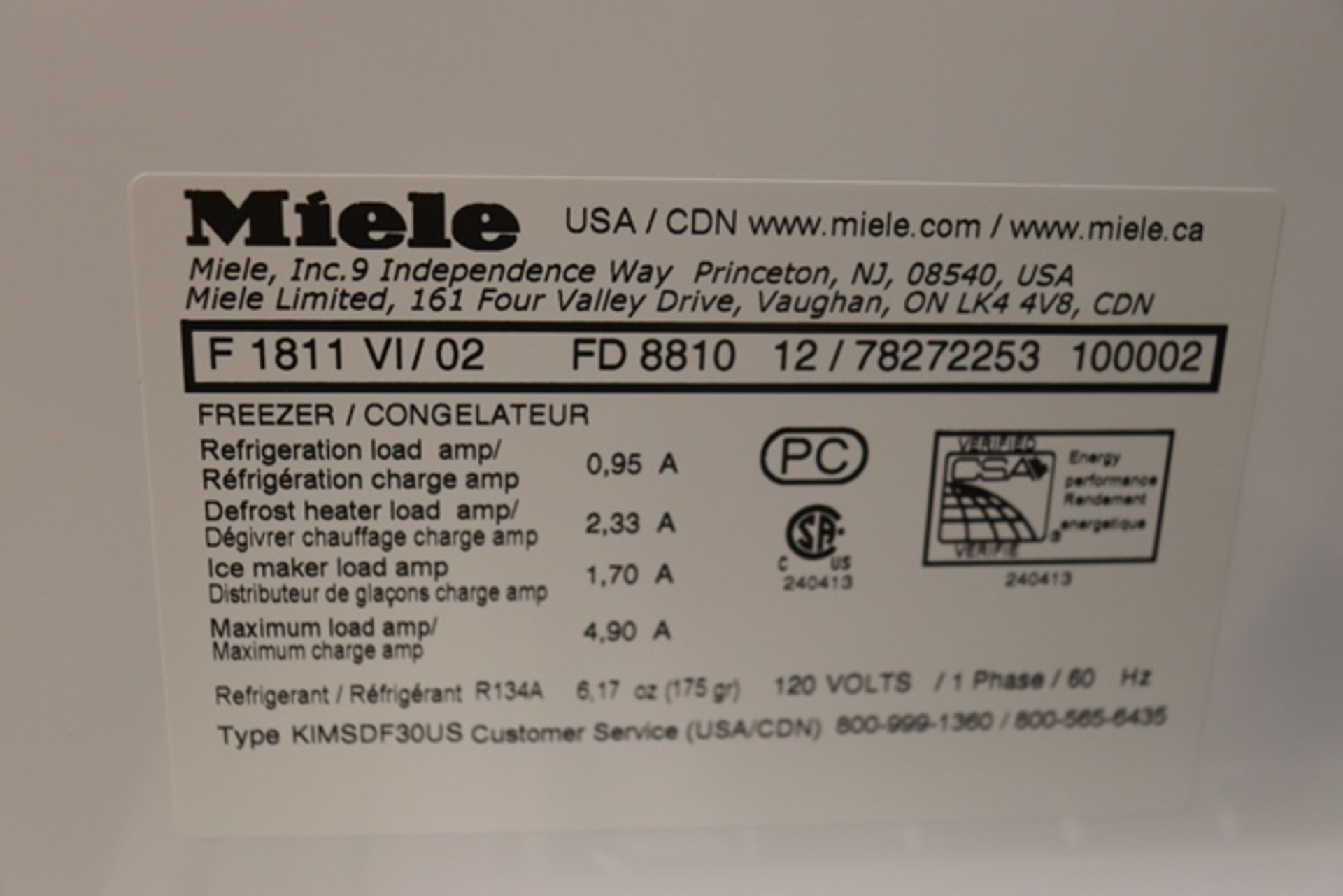 Miele K1801VI/02 Refridgerator and Miele F1811VI/02 freezer with paneled fr - Image 6 of 7