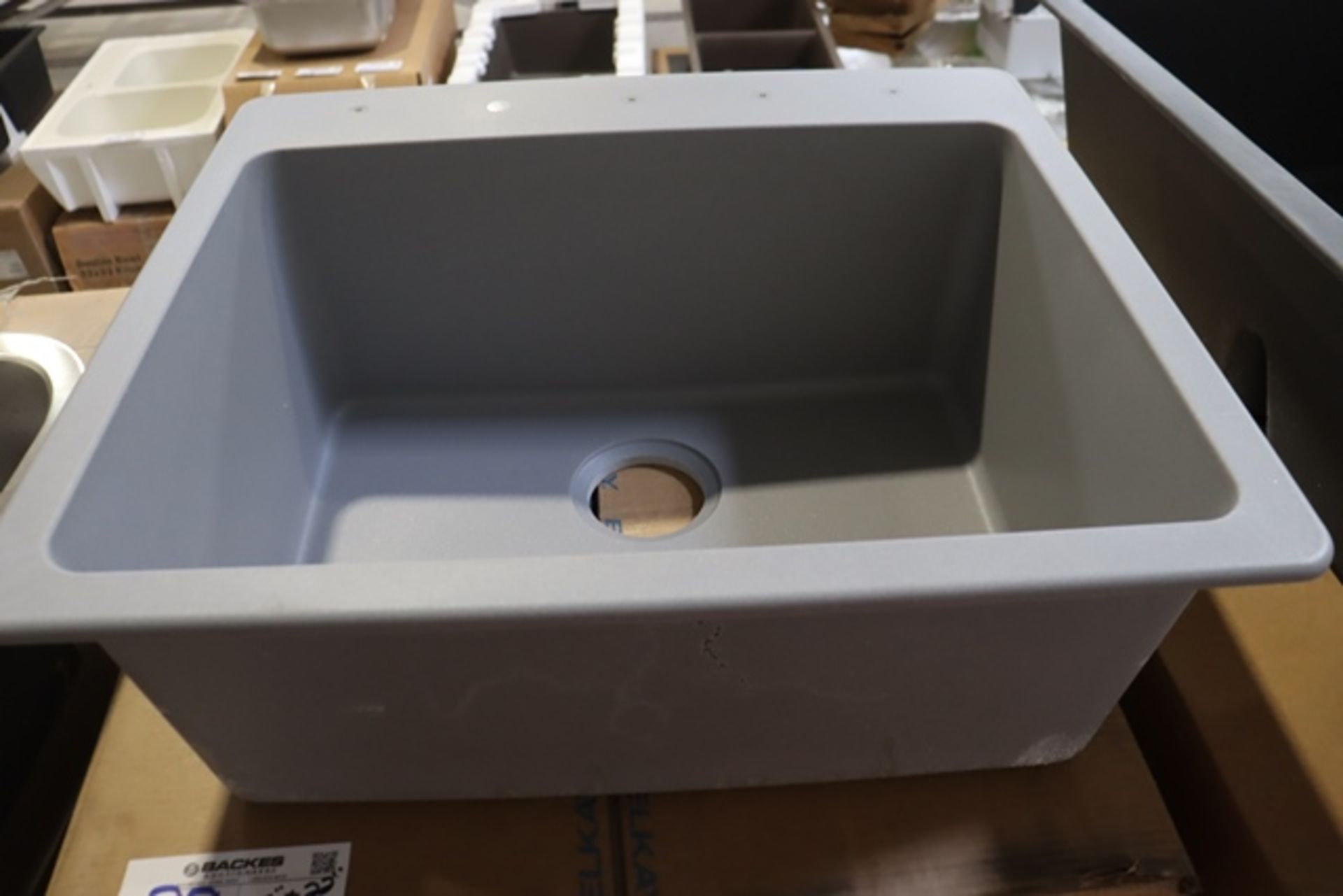 New Elkay ELG2522GSO quartz classic 22" x 25" drop in sink