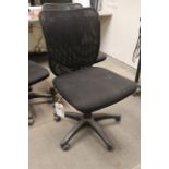 All to go - 3 black mesh office chairs