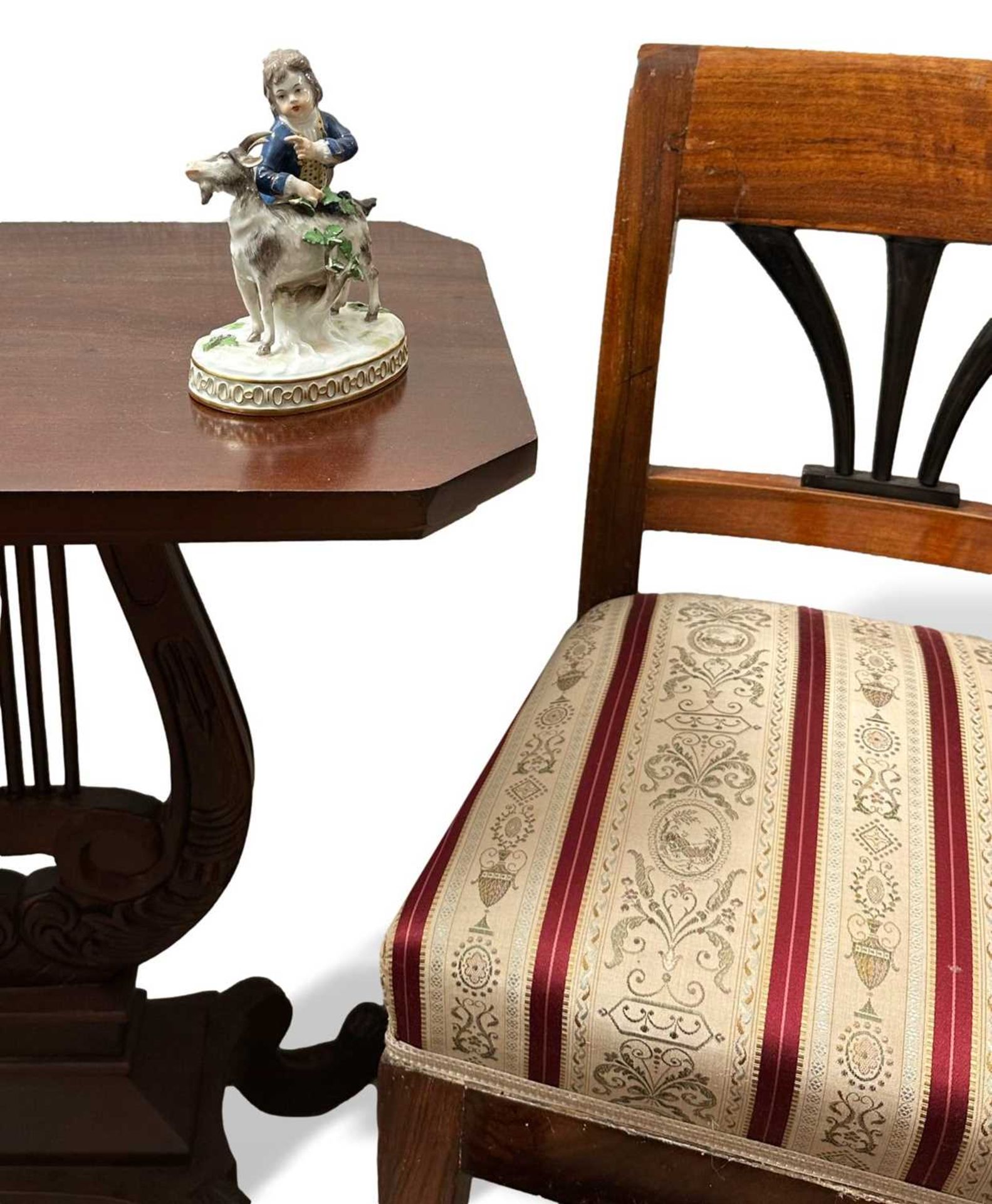 Schönheit, Johann Carl (1730-1805) Entwurf, Meissen Porzellan Junge mit Ziege, bestossen - Bild 2 aus 7