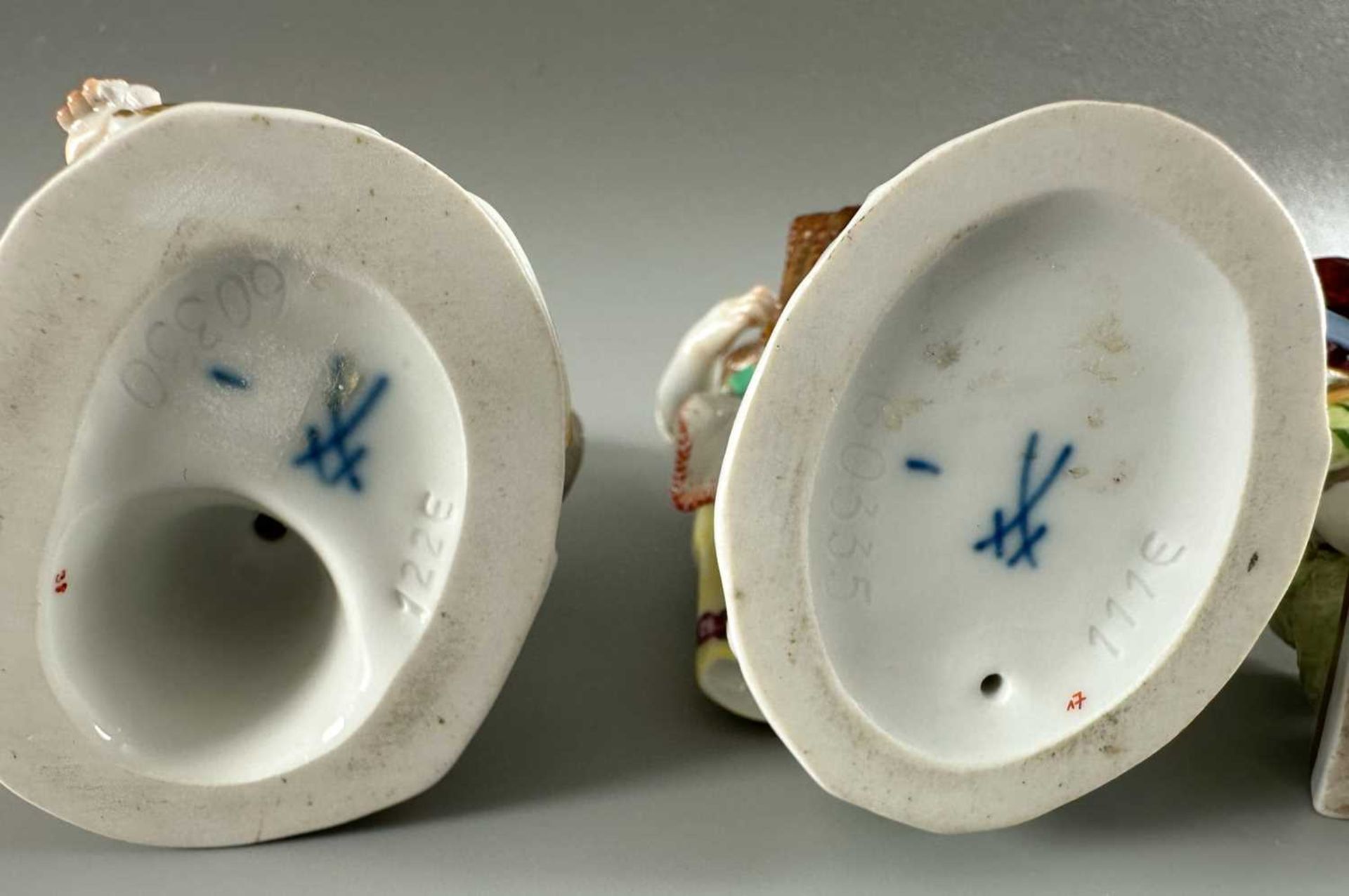 Kaendler, Johann Joachim (1706-1775) Entwurf, Meissen 2x Porzellan Figur Gärtner dazu 1x Rudolstadt - Bild 12 aus 13