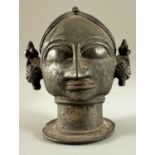 Asiatika Kopf Bronze, evtl Umkreis Indien, ca. 11cm hoch
