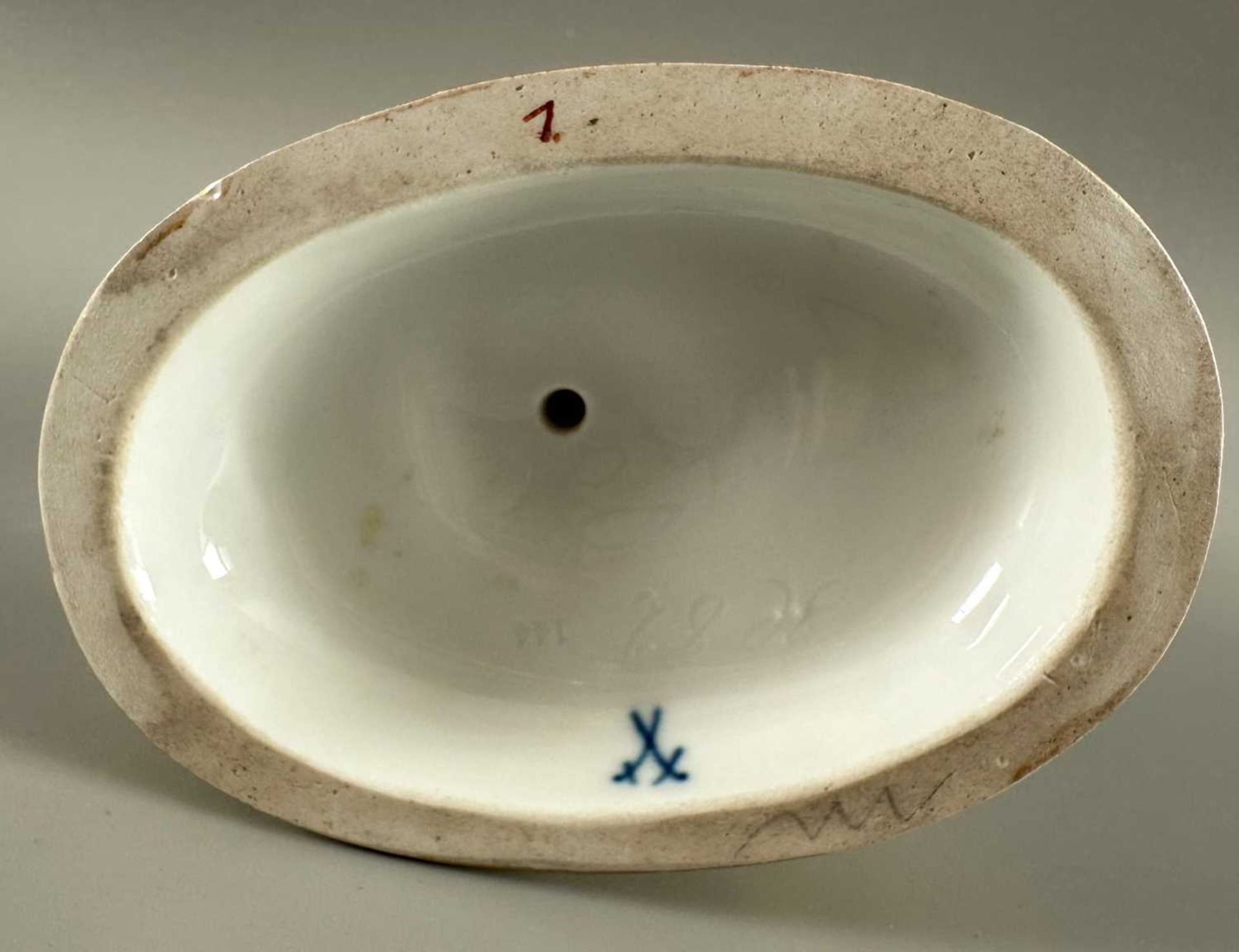 Schönheit, Johann Carl (1730-1805) Entwurf, Meissen Porzellan Junge mit Ziege, bestossen - Bild 7 aus 7