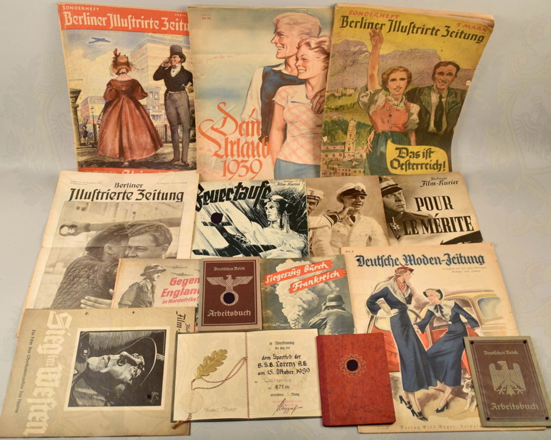 Collection of Third Reich and wartime newspapers/documents