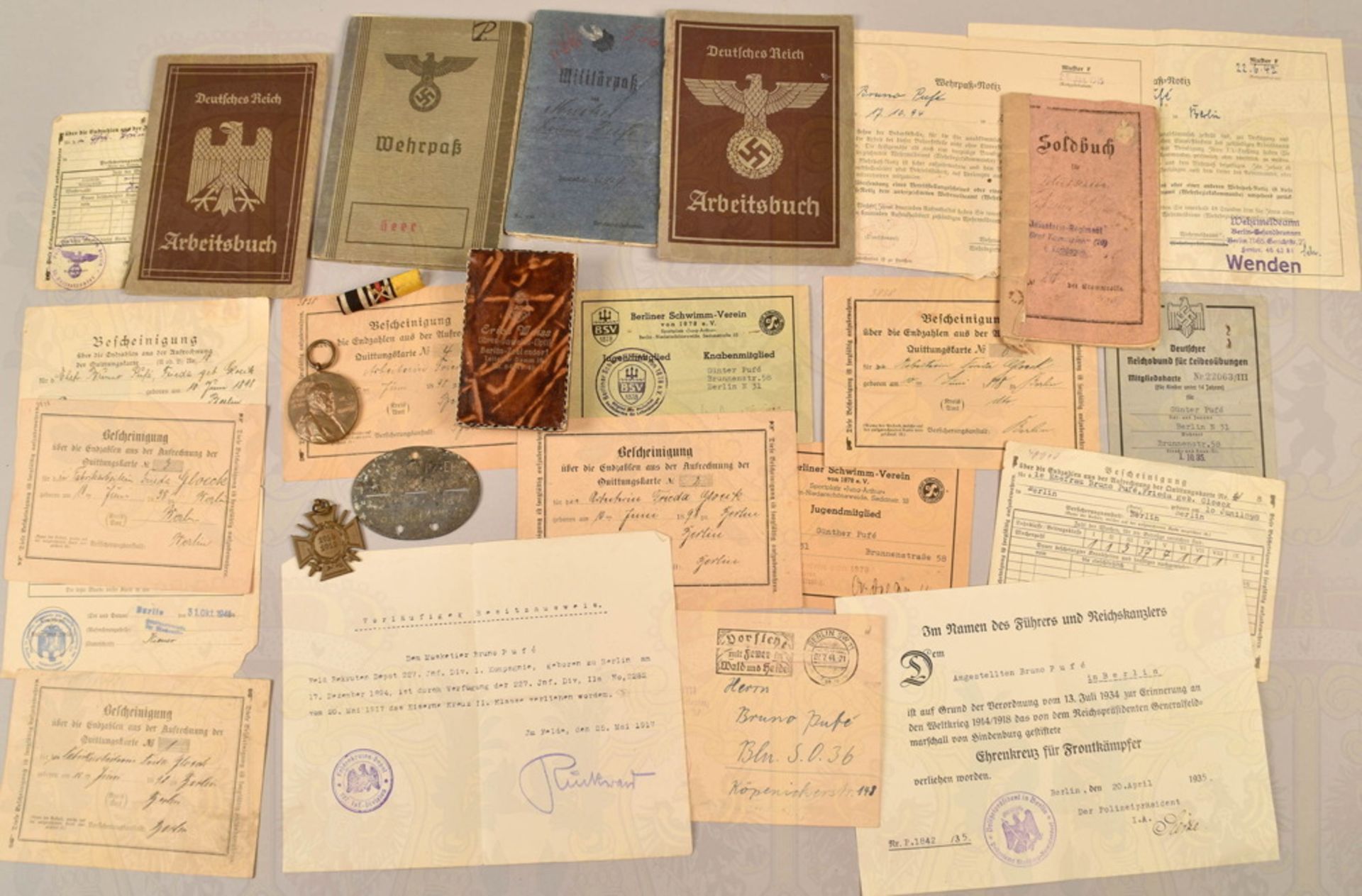 Ehrenzeichen- und Dokumentengruppe eines Musketiers 1914-1941 - Bild 2 aus 4