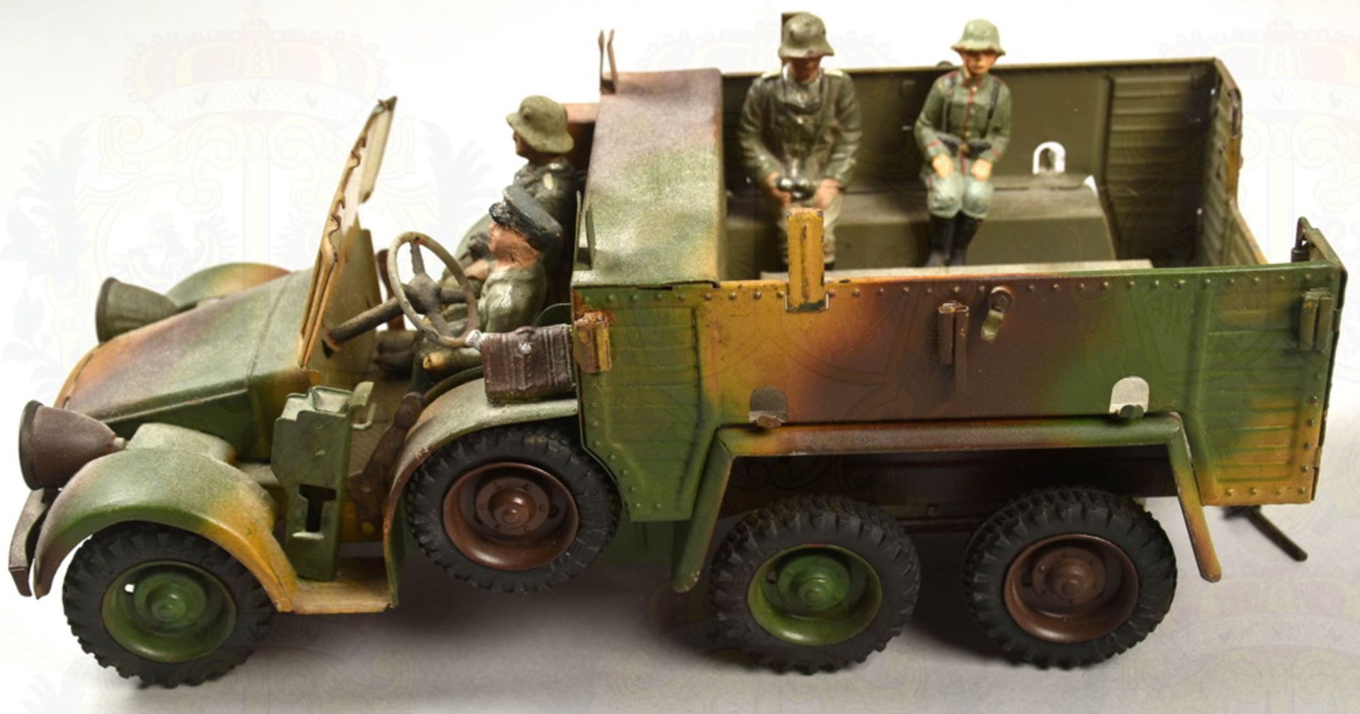 Krupp Mannschaftstransportwagen Heer und 5 Soldatenfiguren - Bild 2 aus 4