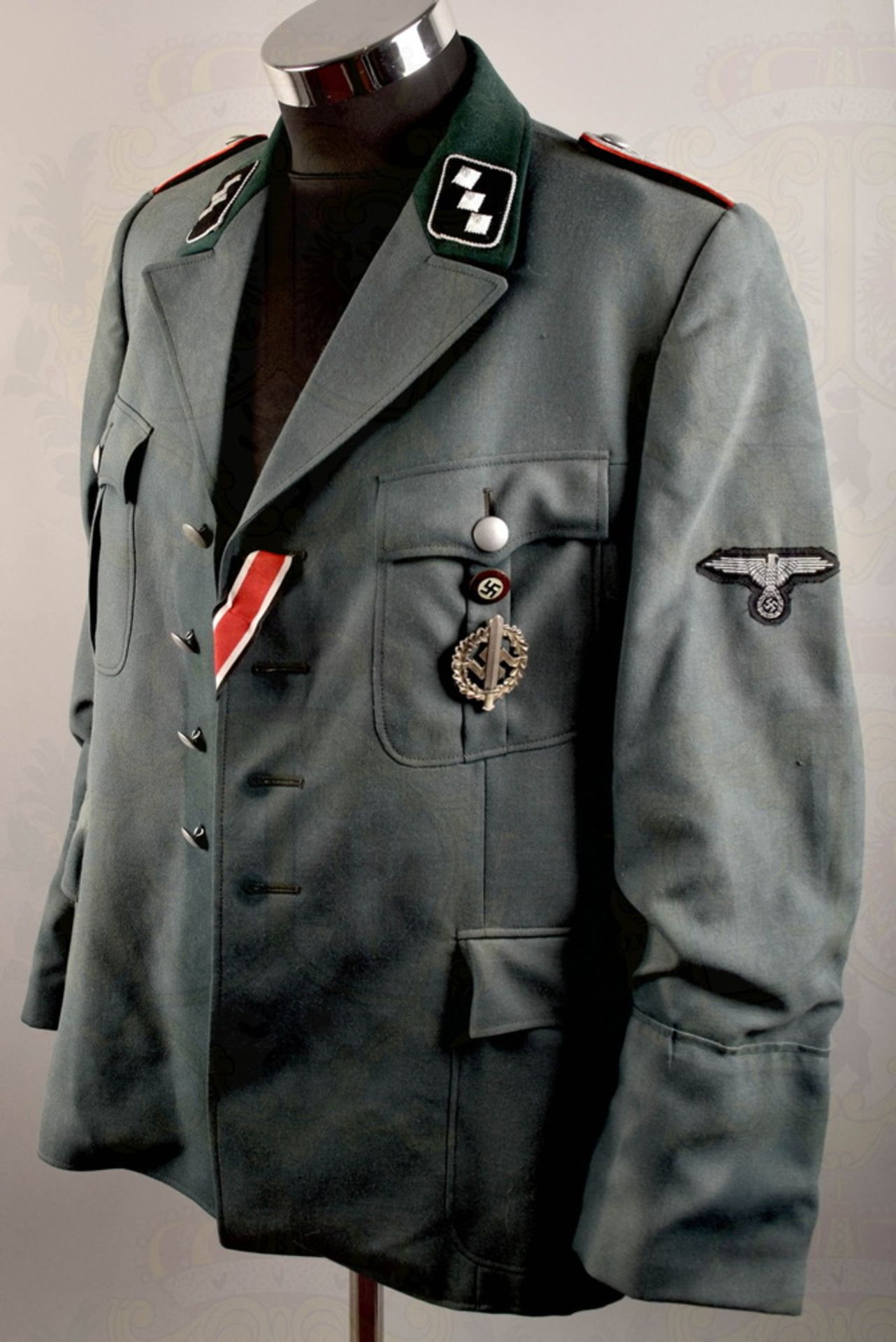 Uniformrock Untersturmführer der Artillerie Schutzstaffel - Bild 2 aus 7