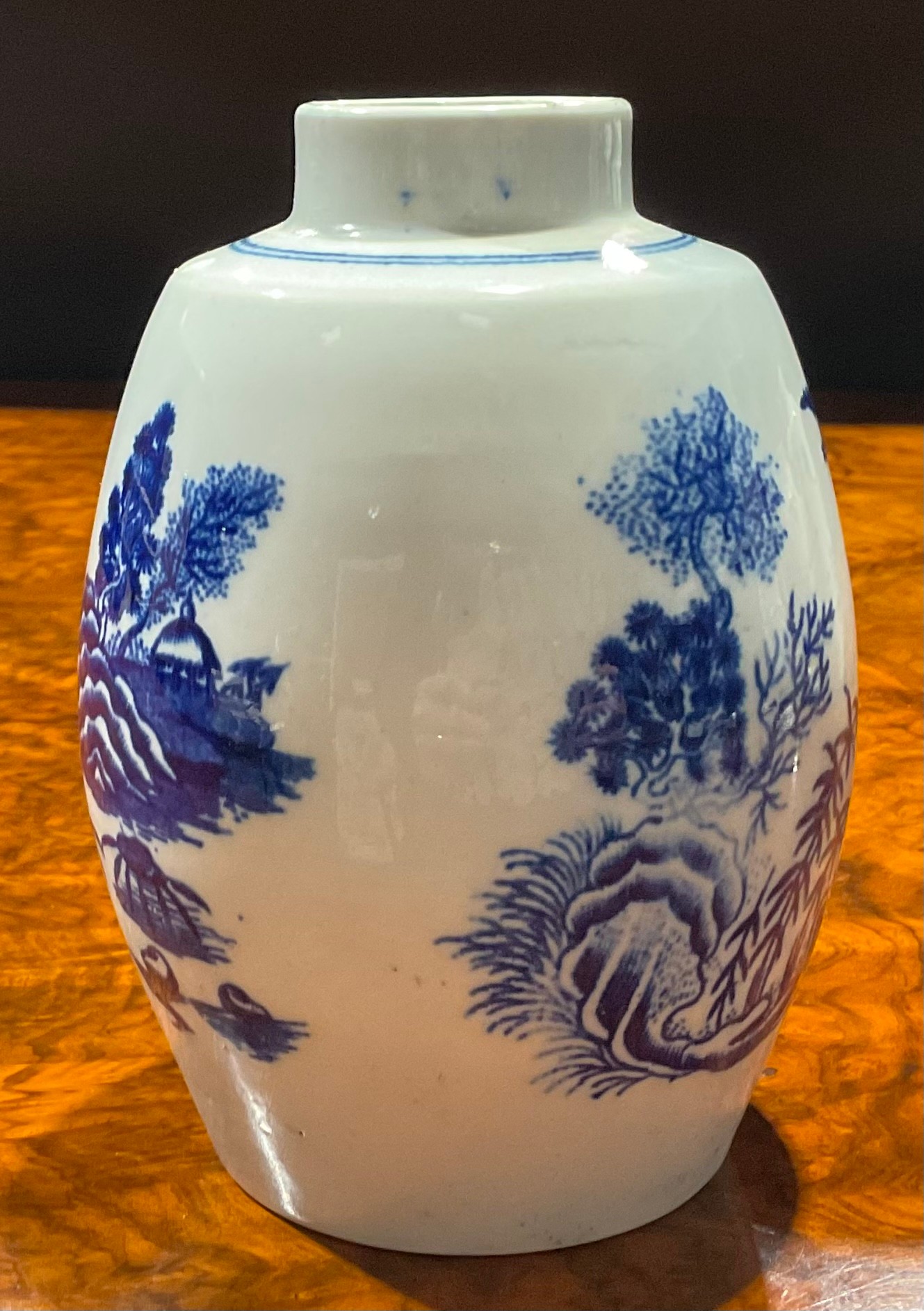 A Worcester Fence pattern ovoid tea canister, decorated in underglaze blue, crescent mark, 12.5cm - Image 13 of 14