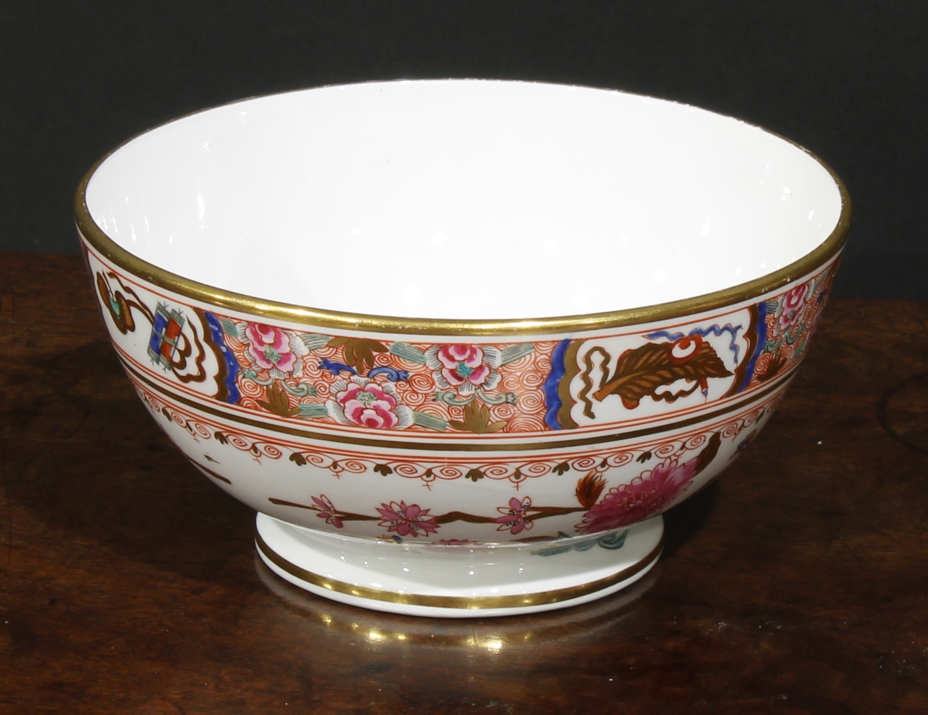 A Josiah Spode II period 868 pattern tea and coffee service, decorated in the Japanese Kakiemon - Image 3 of 4