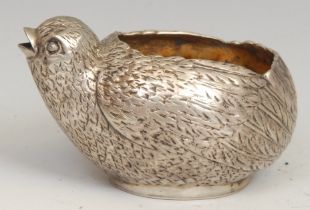 A Continental silver novelty sauce boat, as a chick, the open beak the spout, gilt interior, 8.5cm