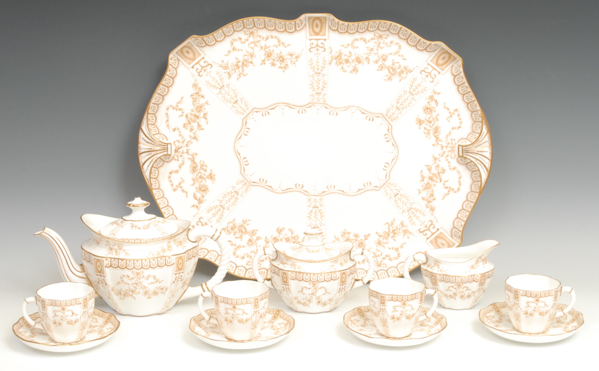 A Royal Crown Derby 3145 pattern cabaret set on tray, comprising teapot, sucrier and cover, milk - Image 2 of 3