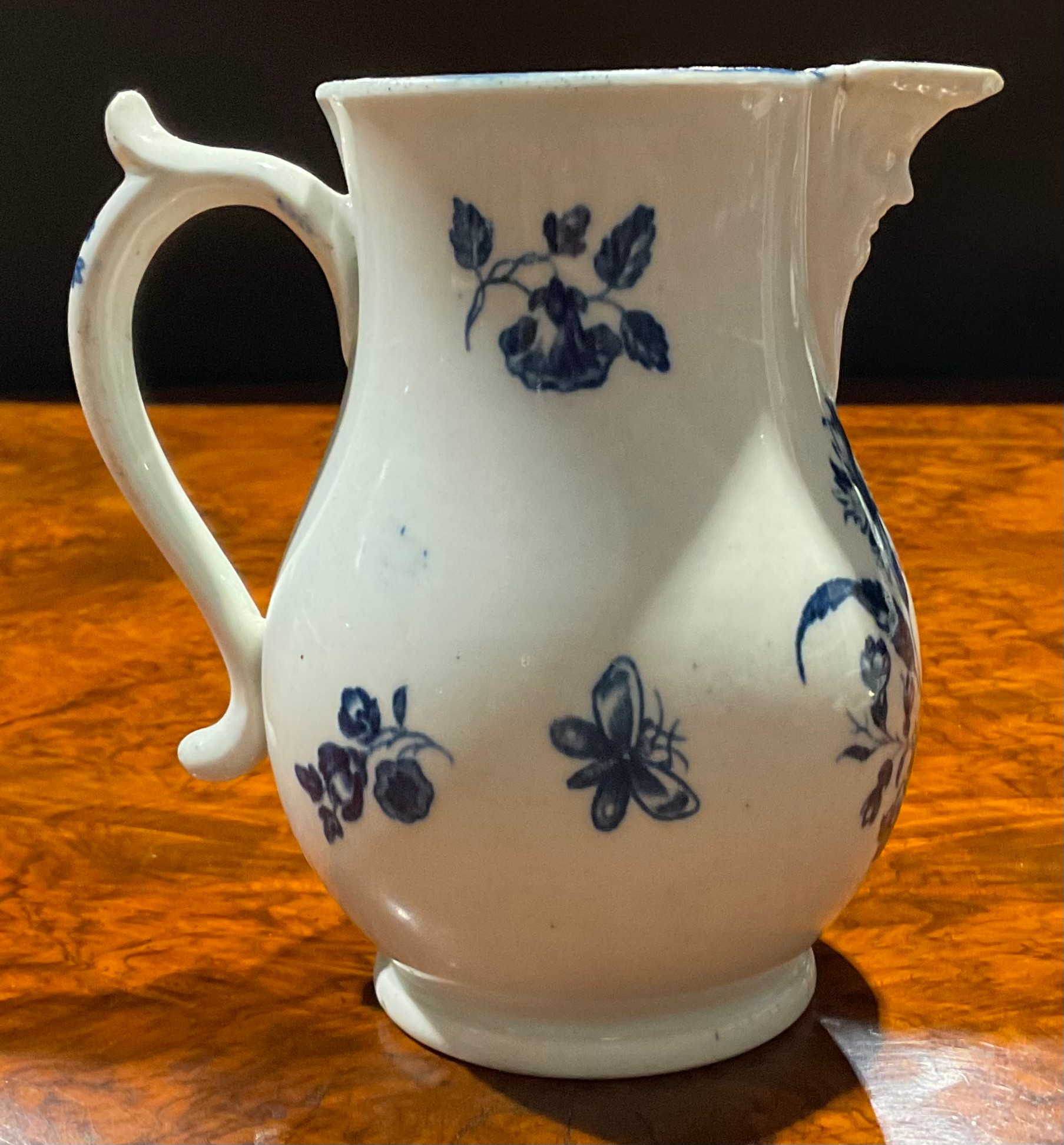 A Worcester Gilliflower pattern jug, decorated in underglaze blue, mask spout, 12.5cm high, crescent - Image 2 of 9