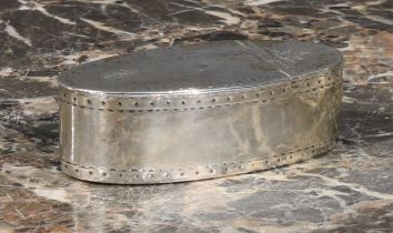 A George III Irish silver navette shaped snuff, hinged cover, gilt interior, Alexander Ticknell,