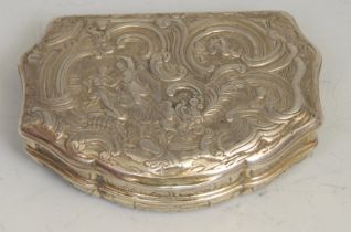 An 18th century Continental silver serpentine snuff box, chased in the Rococo taste with figures