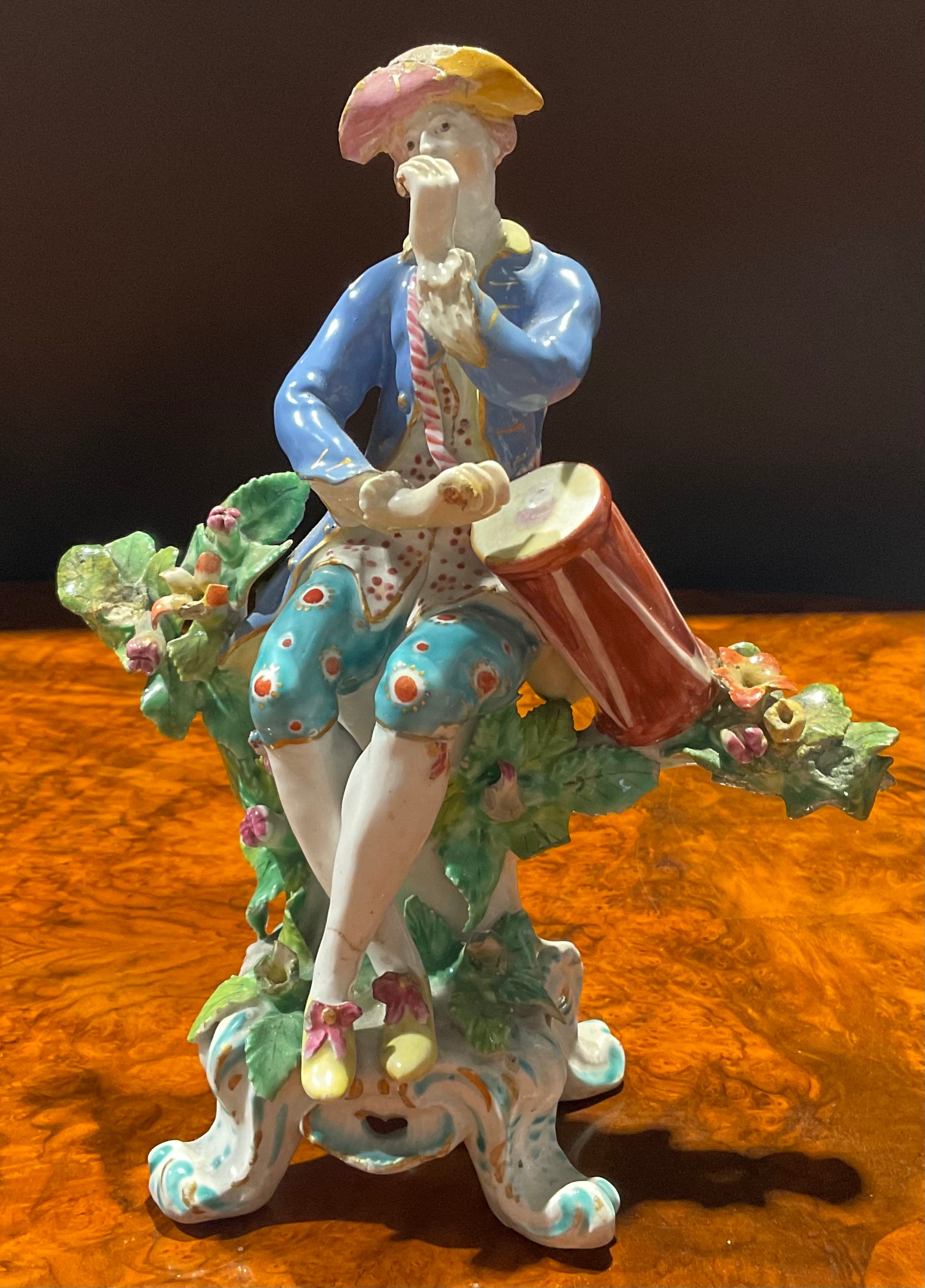 A pair of Bow figures, of musicians, she seated on tree stump wearing yellow jacket and floral dress - Image 6 of 9