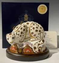 A Royal Crown Derby paperweight, Snow Leopard, Connaught House exclusive, limited edition 186/250,