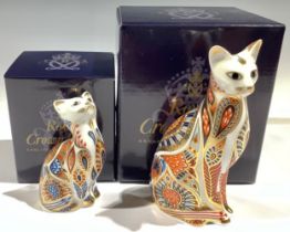 A pair of Royal Crown Derby paperweights, Siamese Cat and Siamese Kitten, gold stoppers, the cat