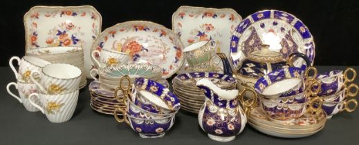 A Victorian Kensington Fine Art Imari part tea service, comprising cake plate, side plates, cream