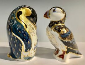 A Royal Crown Derby paperweight, Penguin and Chick, date code for 1999 (LXII), gold stopper and