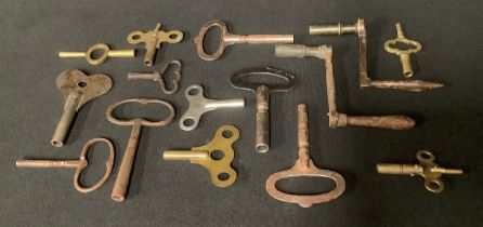 Horology - a collection of clock keys and winders (15)