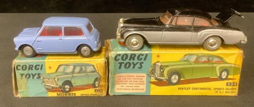 Toys & Juvenalia - Corgi Toys 226 Morris Mini-Minor, pale blue/purple body, red interior, flat