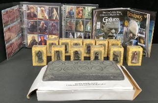 The Lord of The Rings, modern collectables, Topps cards in albums, magazine editions with