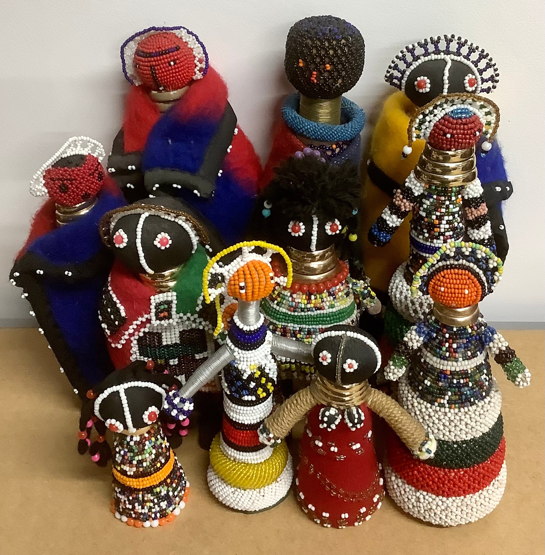 Tribal Art & the Eclectic Interior - a collection of Ndebele beadwork fertility and initiation - Image 2 of 2