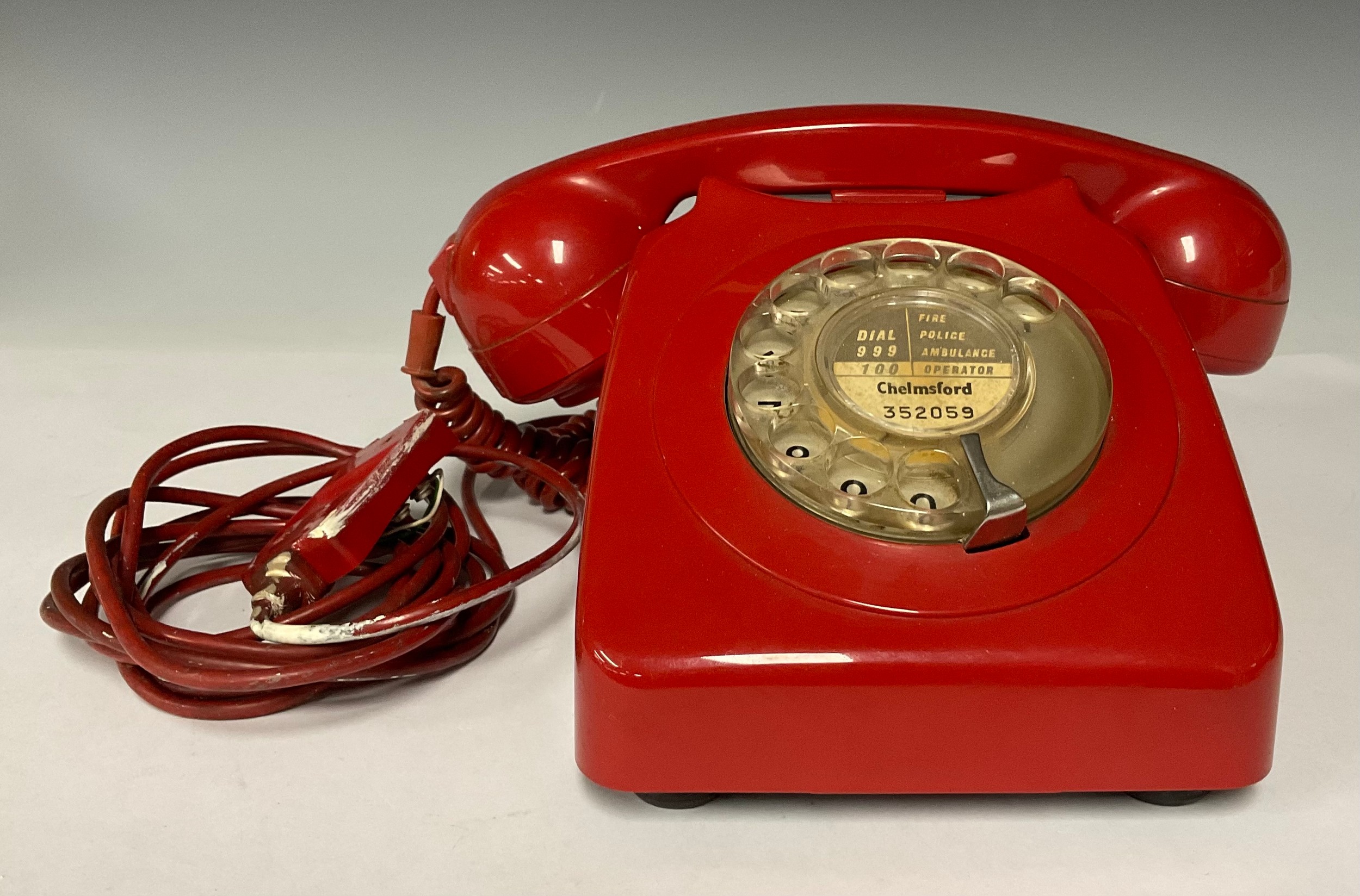Boxes & Objects - Telephones - a 1960's rotary dial telephone, model 746F SPK 72/1, in red - Image 2 of 2