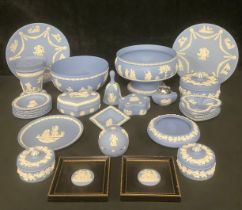 A Wedgwood Jasperware pedestal fruit bowl, 22cm diameter; others, fruit bowl, powder bowl and cover,