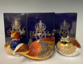 A Royal Crown Derby paperweight, Partridge, limited edition 694/4,500, gold stopper, boxed;