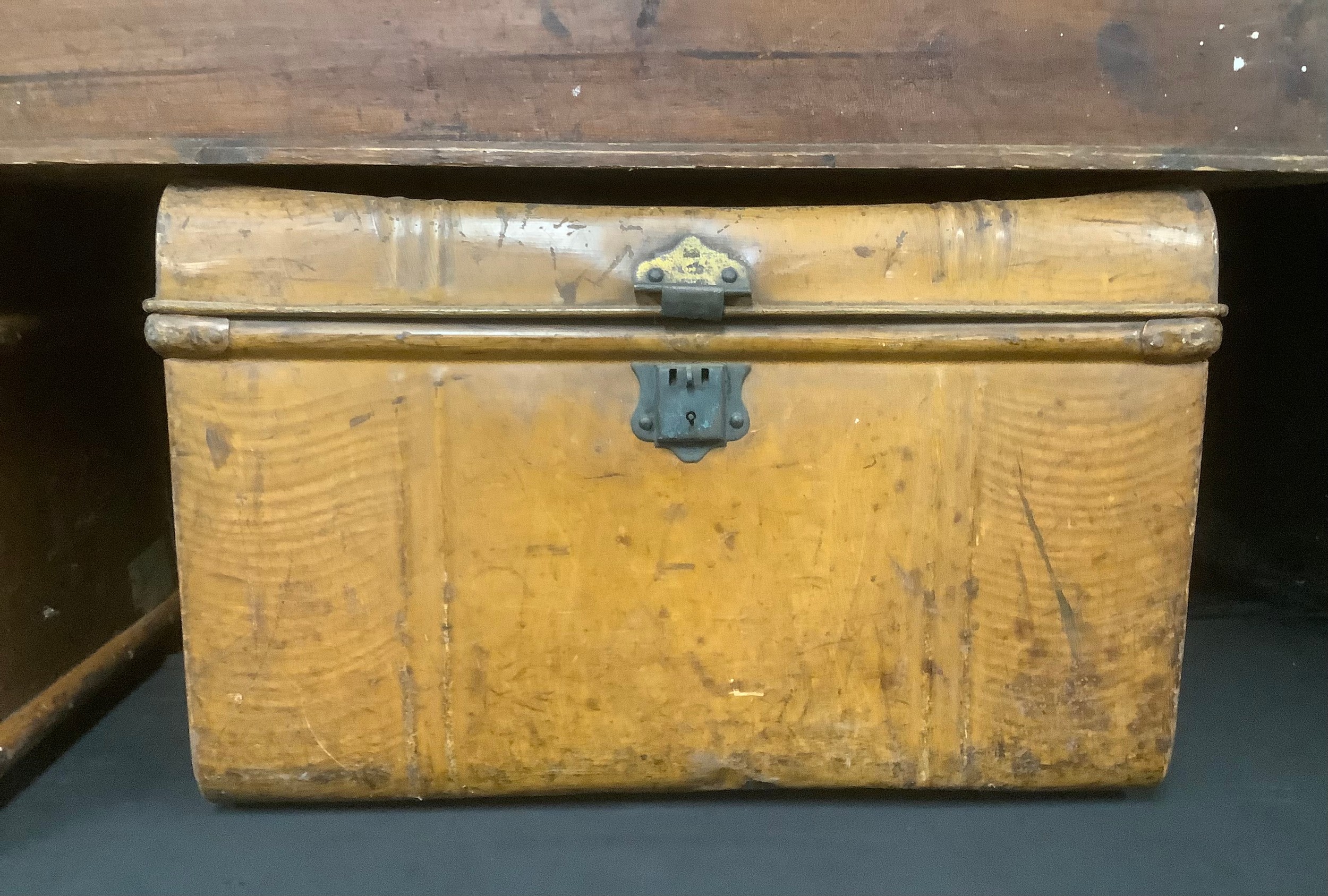 A metal trunk, hinged, domed cover; a travel trunk; a stained pine carpenter's box, hinged cover, - Image 2 of 4