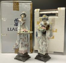 A Lladro Geisha figure, Graceful Offering, 5773, 30.5cm, printed and impressed marks, partially