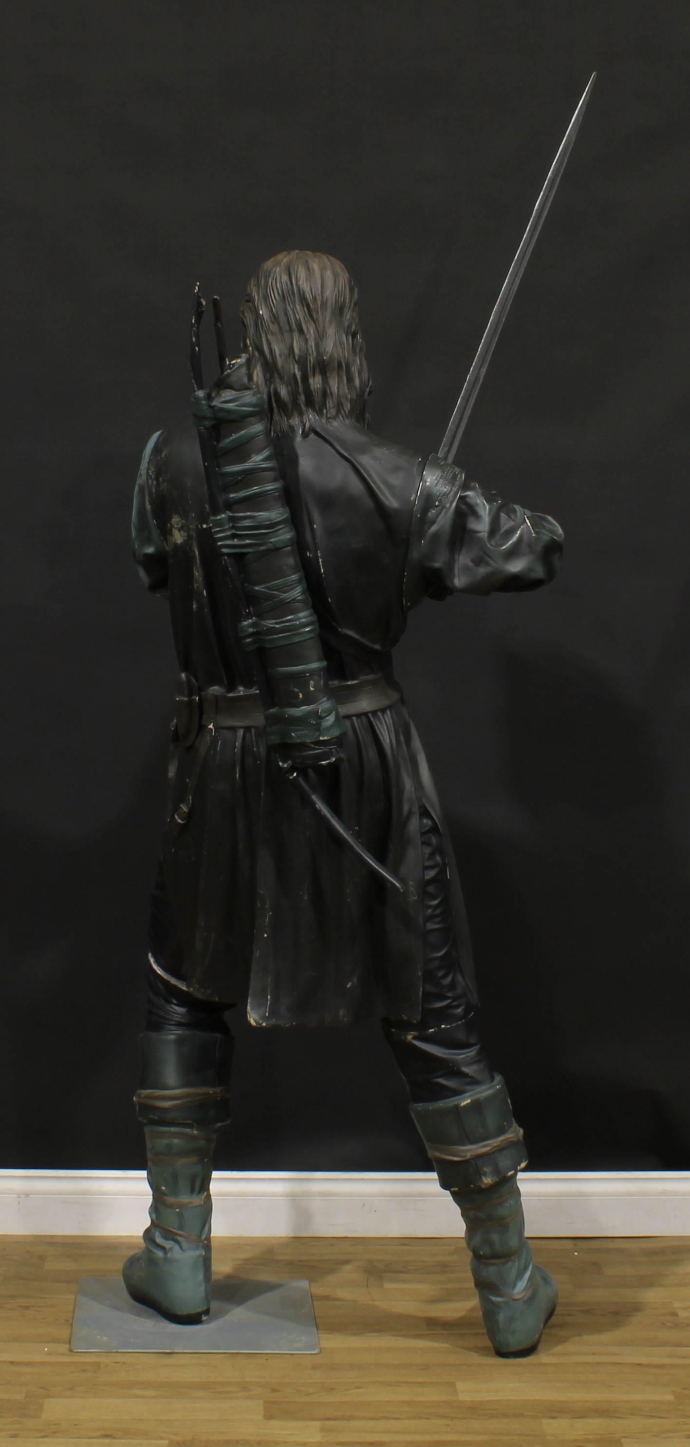 Film & Movie Interest, Lord of the Rings - a large replica statue of Aragorn, approximately 174cm - Image 5 of 5