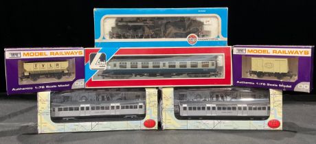 Toys & Juvenalia - Lima Models 305361, window boxed; Dapol OO Gauge, Airfix Railway System OO