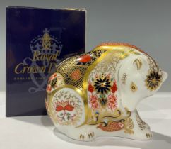 A Royal Crown Derby paperweight, Rocky Mountain Bear, decorated in the 1128 pattern, specially