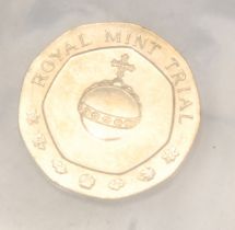 Coins - Experimental - a Royal Mint trial 25p coin, brass-nickel, 1981 Provenance: Heynault, 17th