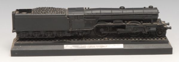 Railway Interest - a composition model of the Flying Scotsman, 4472, 27cm long