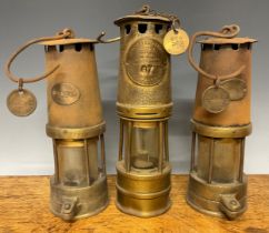 Coal Mining Interest - a miner's Davy lamp, WC & I Co.L. 101, oval brass plaque numbered 1690,