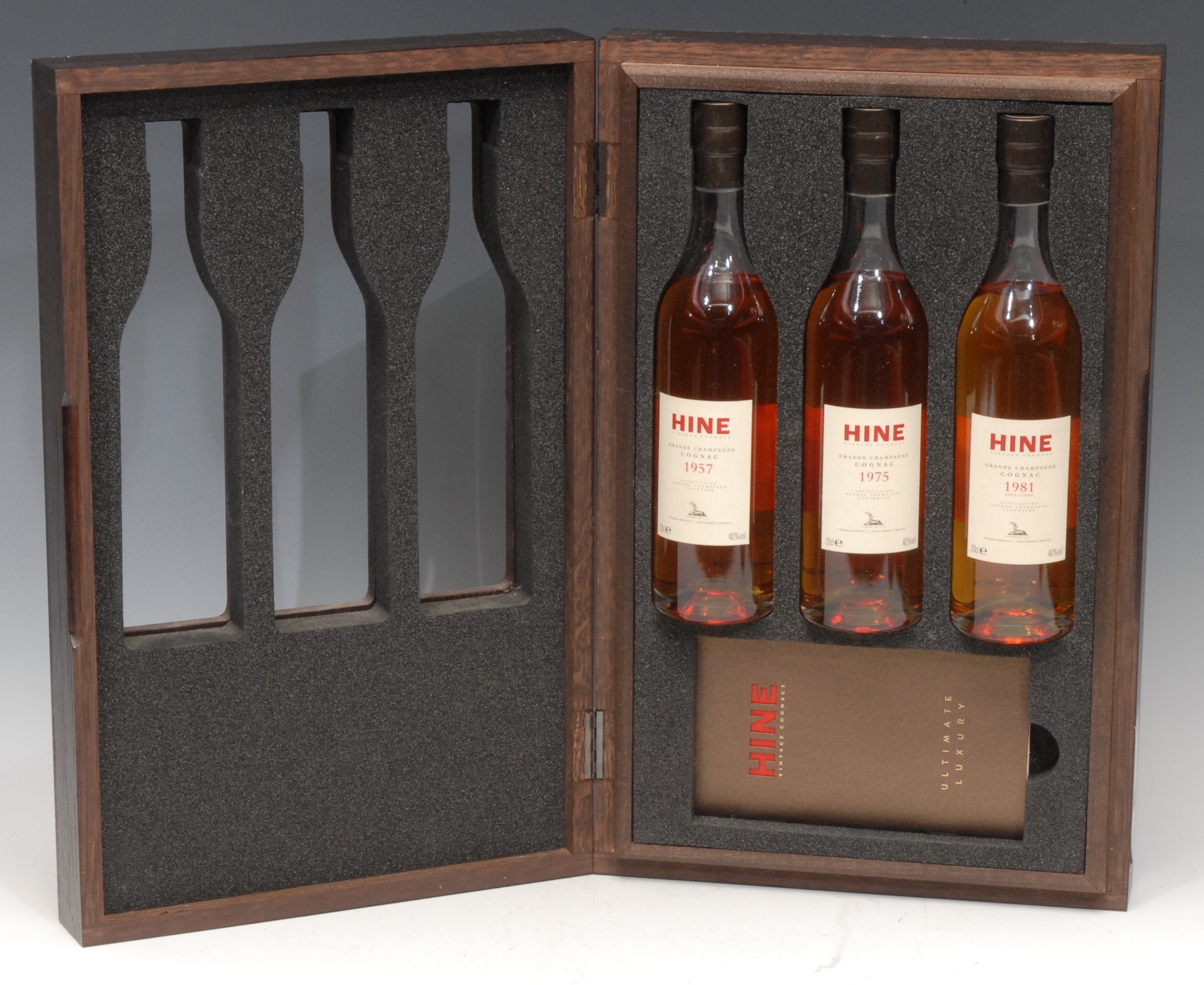 A presentation set of three 20cl bottles, Hine Grand Champagne Cognac, 1957, 1975 and 1981, wooden - Image 3 of 3