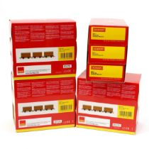 Hornby OO Gauge vans, comprising two R6713 BR 12 ton vent vans, pack of three, boxed with outer
