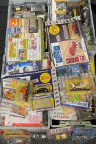 Toys & Juvenalia - a large quantity of French 1:43 scale collector's magazine issued models, some
