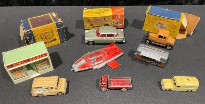 Toys & Juvenalia, Gerry Anderson Interest - a Budgie Toys 272 Supercar model (faults), unboxed;