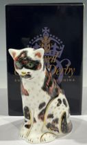 A Royal Crown Derby paperweight, Tortoiseshell Mother cat, gold stopper, 12.5cm, printed mark, boxed