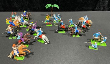 Toys & Juvenalia - a collection of Britains Deetail 1:32 scale figures with zamak metal bases,